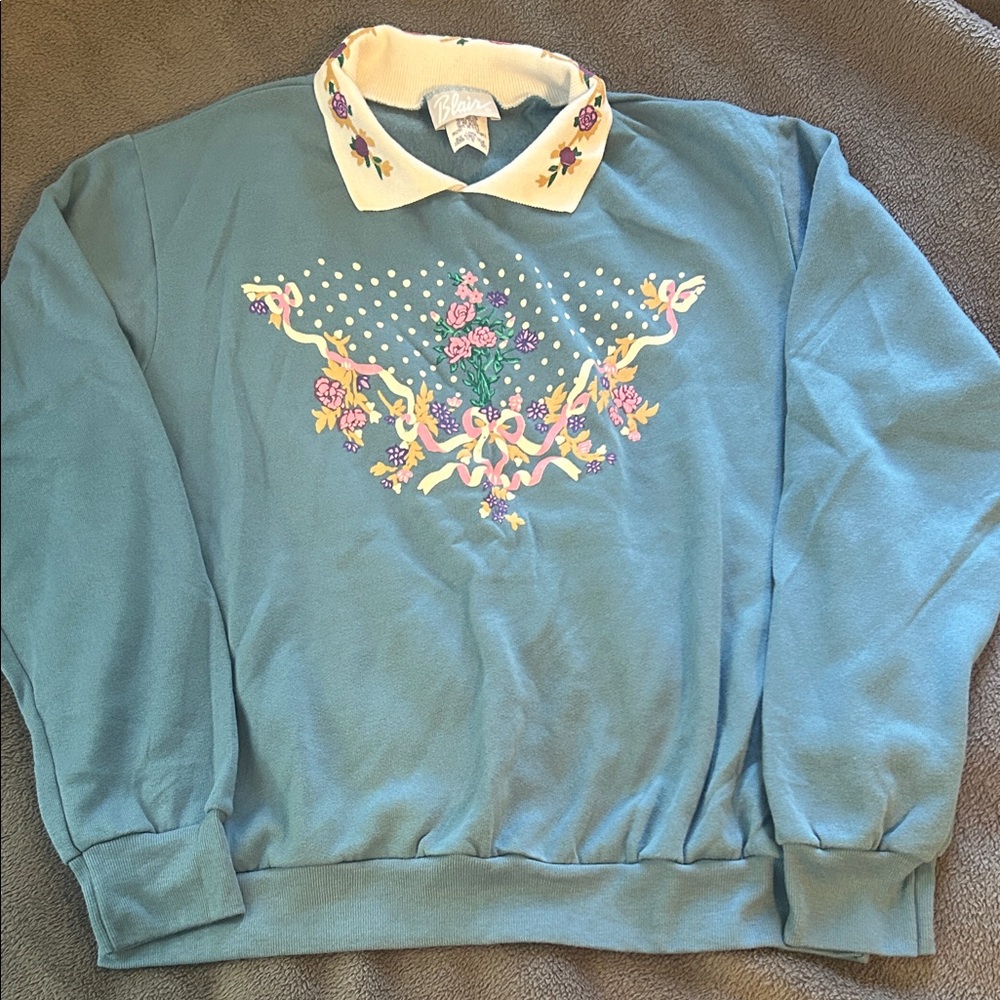 VINTAGE ‘90s Grandma Floral Embroidered Sweatshirt with Collar